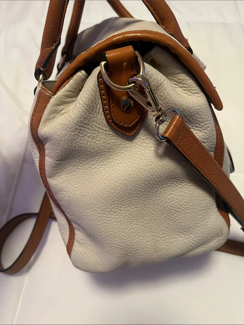 Michael Kors Cream and Brown Leather Satchel with Logo w/ Crossbody Strap EUC - Picture 4 of 8